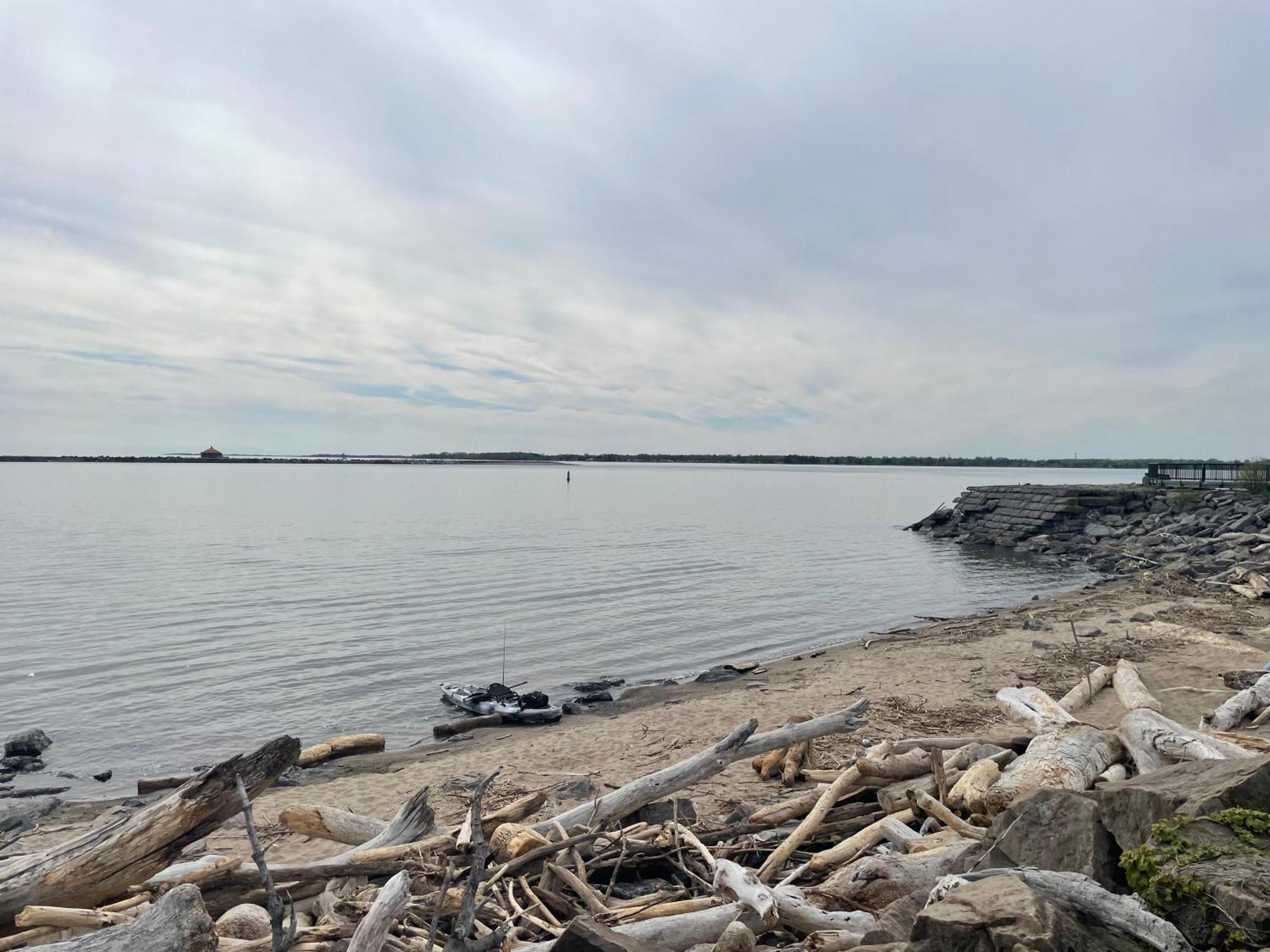 Buffalo'S River Den المظهر الخارجي الصورة